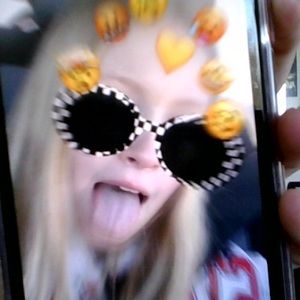 Meet your Posher, Riley